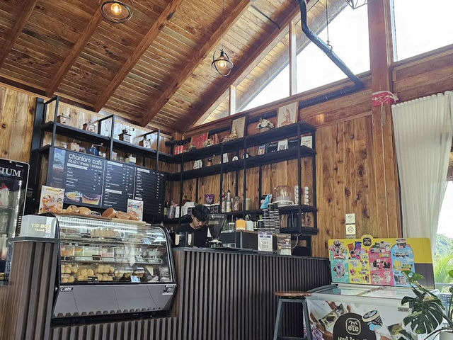 Chanlom cafe (ชานลม คาเฟ่) | พัทลุง