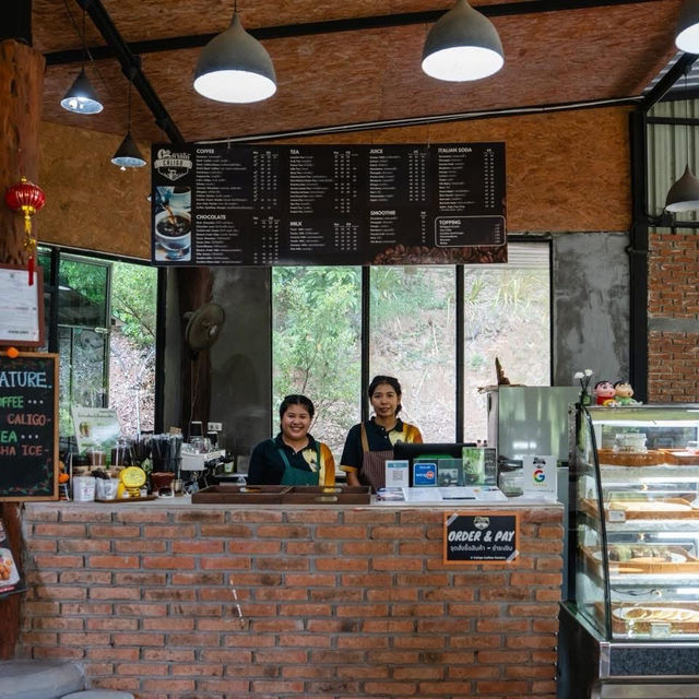 โรงคั่วกาแฟเขาสก ☕️⛰️