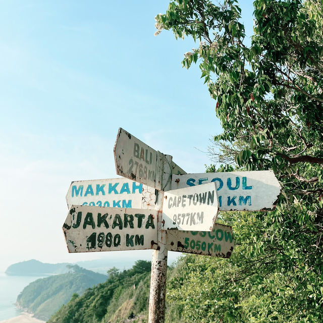 Sunburns, Crabs & Cardio – Just Bukit Keluang Things