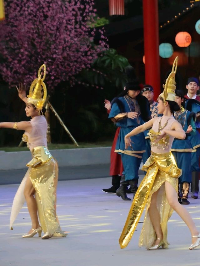 錦繡中華盛夏狂歡｜潑水派對+巡遊+火秀 玩到唔捨得走