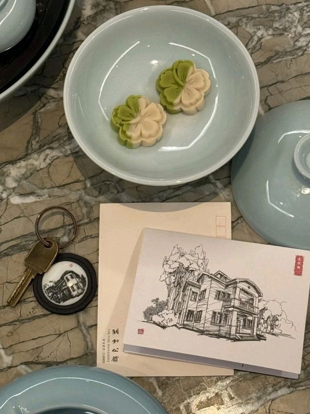 “Echoes of Empire: Nanjing’s Timeless Elegance”