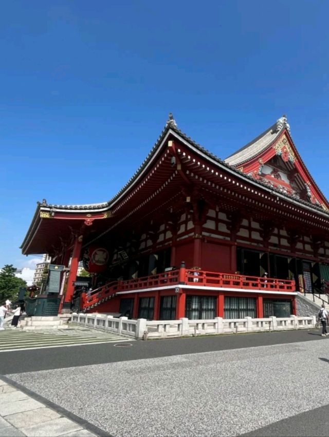 🏮⛩️ Senso-ji Temple, Tokyo – A Walk Through Japan’s Oldest Temple 🏮⛩️ Senso-ji Temple, Tokyo – A Walk Through Japan’s Oldest Temple