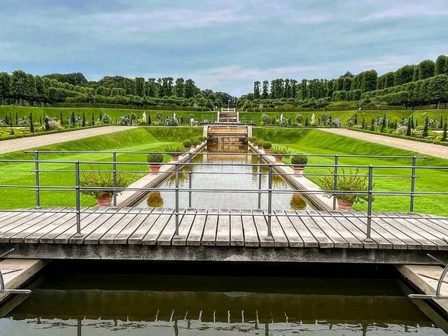 Scenic Walk Around Frederiksborg Slot
