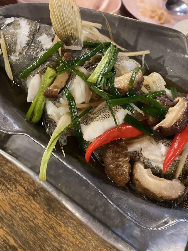 เจ๊อึ่งซีฟู๊ด ร้านริมหาดแม่รำพึง จ.ระยอง