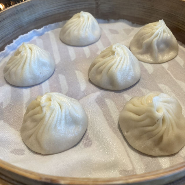 必食爆湯汁食小籠包🤗🩷 必食爆湯汁食小籠包🤗🩷