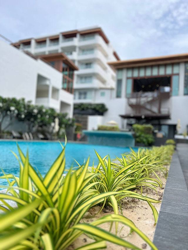 🌊🏨 海風を感じる快適ステイ「Eastin Hotel Rayong」で贅沢なリラックスタイム✨ 🌊🏨 海風を感じる快適ステイ「Eastin Hotel Rayong」で贅沢なリラックスタイム✨