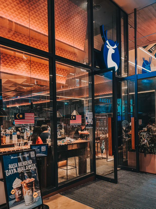 Modern Brews at Luckin Coffee, Sunway Pyramid