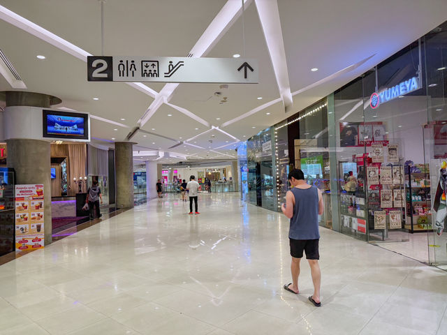 🎬🛍️ Esplanade Ratchada