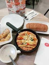Pizza Hut: Malaysian Favourite for Comforting Pizzas