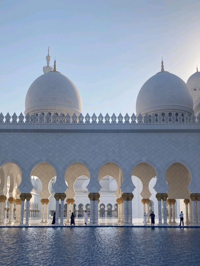 📍 Sheikh Zayed Grand Mosque in Abu Dhabi