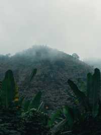 หุบเขา "ตีนไก่" บ้านนา จังหวัดนครนายก