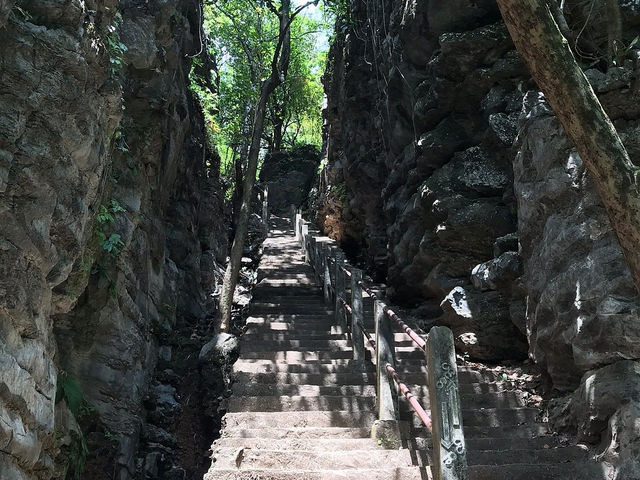 Mount Zwegabin