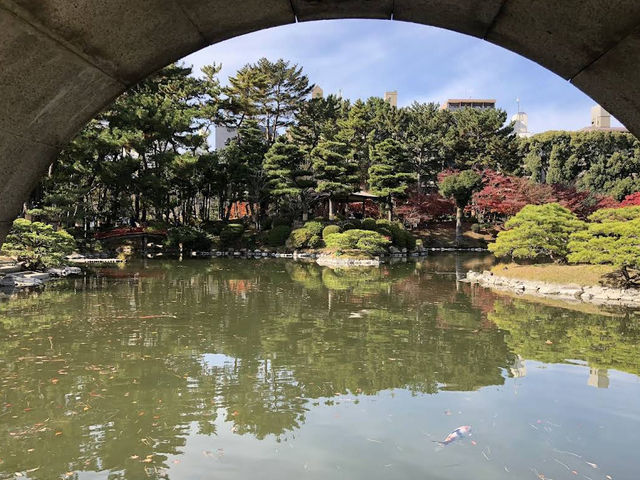 🌿 Shukkeien Garden — Hiroshima’s Pocket-Sized Paradise 🌿 Shukkeien Garden — Hiroshima’s Pocket-Sized Paradise
