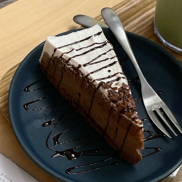 대마도 이즈하라 여행 / 이즈하라에서 감성 가득 카페 만나기 YELLOW BASE COFFEE