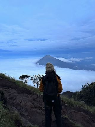🇮🇩 My Summit Adventure on Mount Sumbing