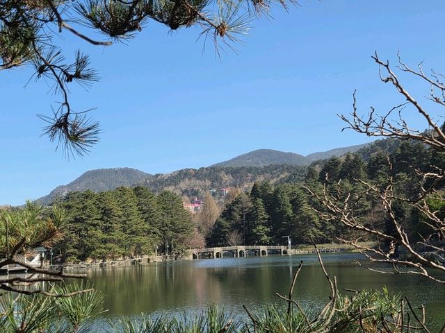 Serenity at Ruqin Lake, Guling