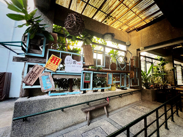 Hengchun Xmas Joy & Souvenir Hunt in Old Streets Hengchun Xmas Joy & Souvenir Hunt in Old Streets