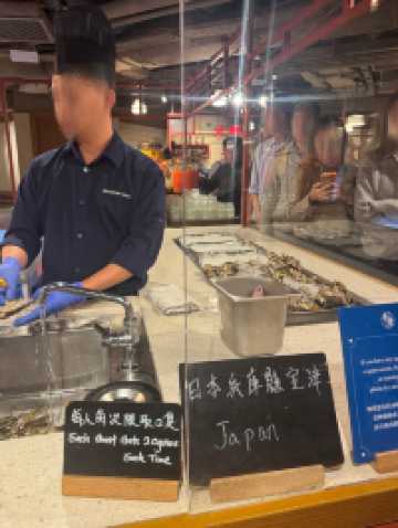 聖誕市集主題自助餐✨🎄🍾