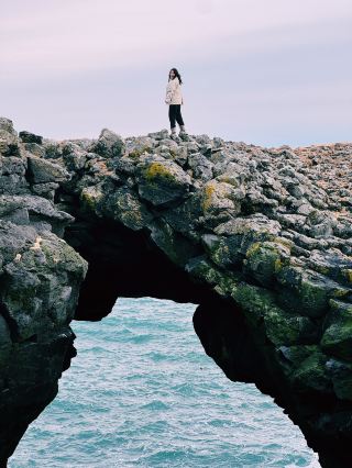 Snæfellsnes Arch โครงทะเลระหว่างหน้าผา