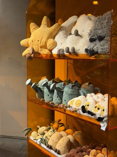 ジェリーキャット 人気2点セット まとめ売り ムーン＆クラウド ジェリーキャットファンが尖沙咀に集結！この愛らしい宇宙生物がレーン