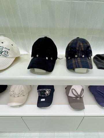 ユニークな帽子屋を巡る旅 金属バックルに飽きた？韓国の編み込み