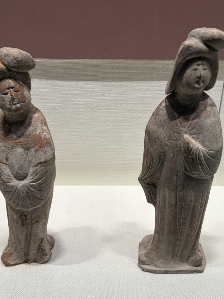 【 漢代副葬　金銅聖獣 】　洛陽博物館収蔵同手　コレクター所蔵 洛陽博物館・唐三彩｜千年の陶芸に息づく盛唐の風華 | Trip.com 洛陽