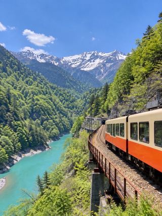 🏔️ Toyama, Japan: A nature destination you shouldn't miss.