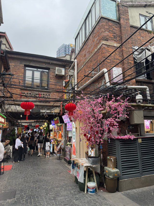 Tianzifang: Shanghai’s Hidden Artistic Gem