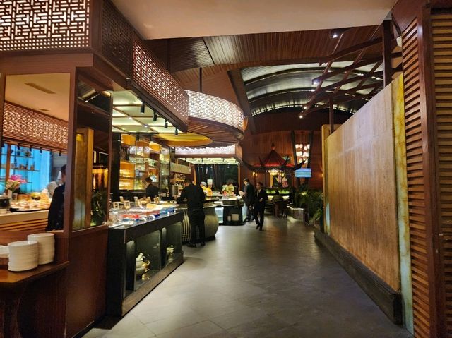 뭄바이에서 회를 맘껏 먹을 수 있는 "Global Fusion in Bandra" 로망입니다.
