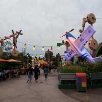 Shanghai Disneyland Park for the Fun and Adventure 