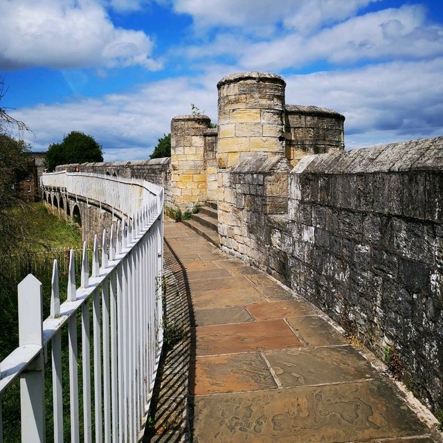 York Escapades: From Ancient Walls to Modern Wonders