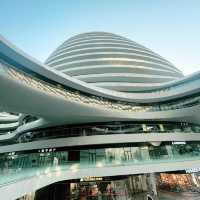 FUTURISTIC SHOPPING HAVEN