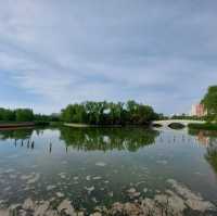 Fangshan Red Scarf Park, water world in the heart of the city