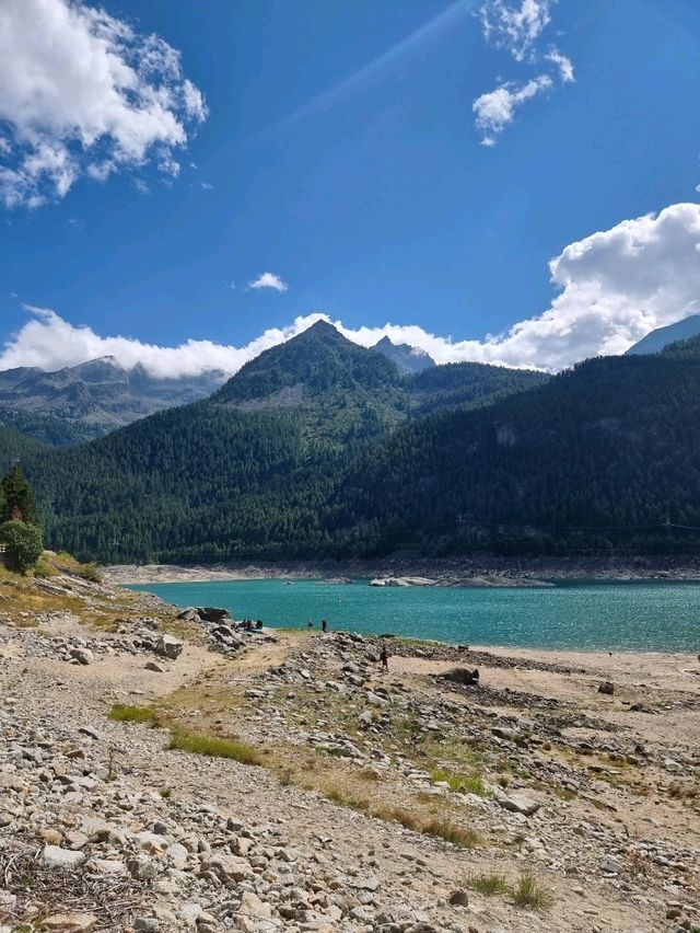 🏔️ Lago di Ceresole – Alpine Serenity in the Heart of Piedmont