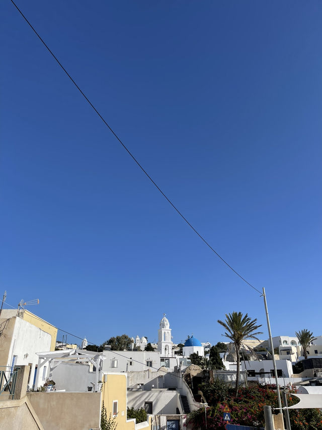 🌊 Santorini – Cliffs, Caldera & Timeless Beauty 🏝️✨