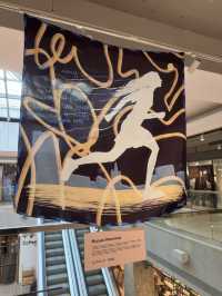 Silky painting in Neglinnaya gallery 