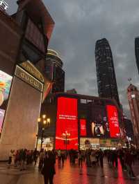 🌆 Чунцин — город, который удивляет с первой минуты.