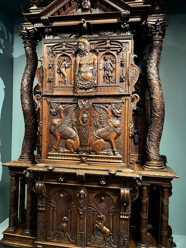 Discover Hidden Treasures at Historisches Museum Basel! 🇨🇭 Discover Hidden Treasures at Historisches Museum Basel! 🇨🇭