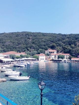 Lefkada: Is It Worth the Hype? Where to Stay, Beaches, Must-Try Eats & More 🌊✨