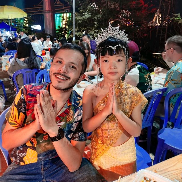 Xishuangbanna Market· Foodie's Paradise 🍴🌶