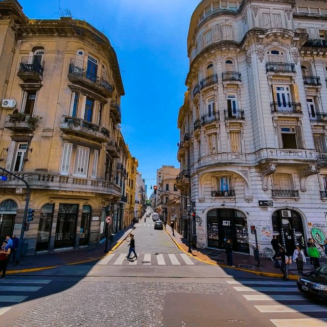 Buenos Aires: A Vibrant City with Heart ❤🌇