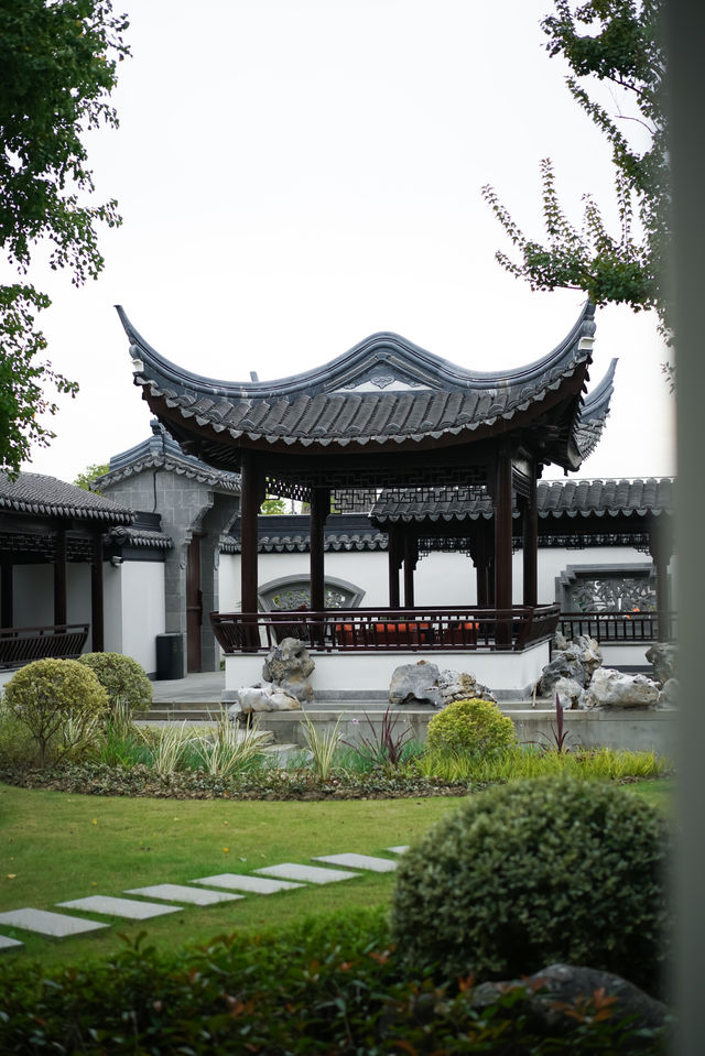 西塘，枕水而眠，住進了避世的江南園林