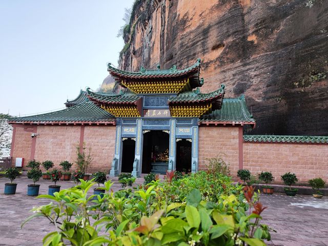 錦石岩寺，丹霞山一號科考線