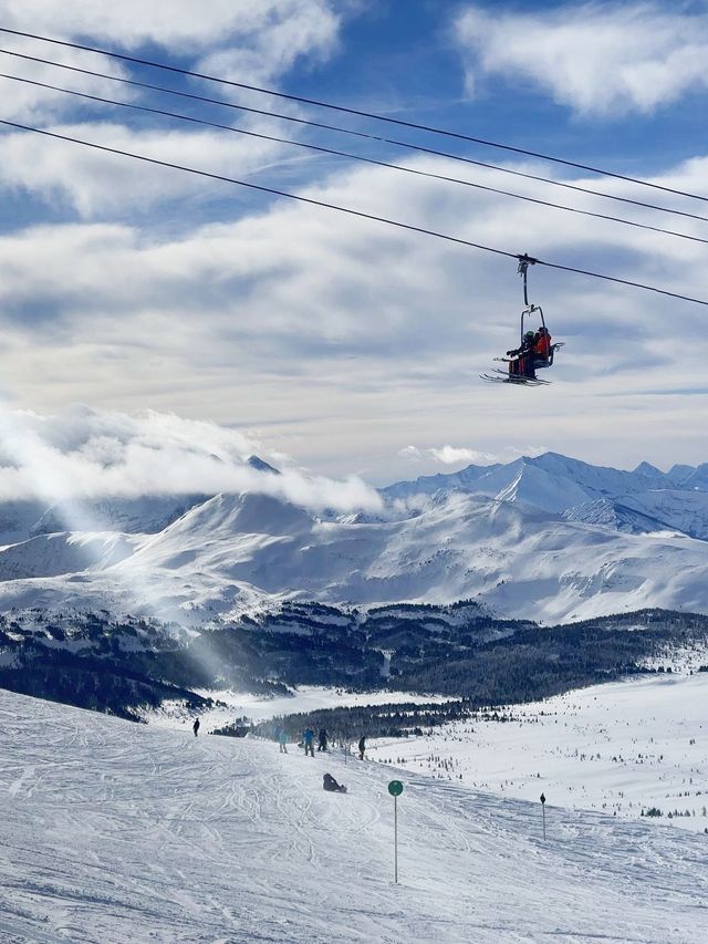 超美滑雪場——露易絲湖滑雪場