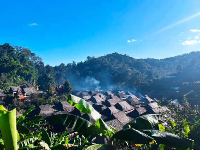 The recently popular Jingmai Mountain is worth a visit