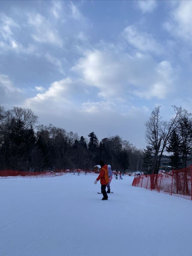 滑雪時間到！紅松王-單板滑雪初體驗