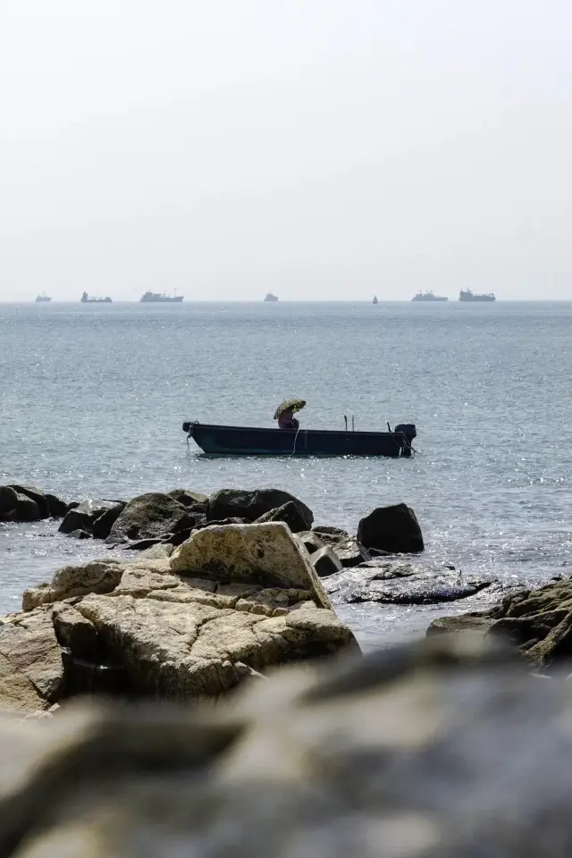 A decade of unchanged slow-paced life in a fishing village | A trip to Lamma Island, Hong Kong