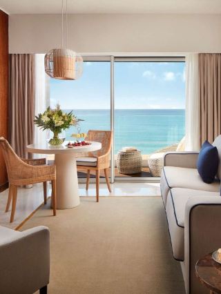 🌟 Luxe Retreat in Vilamoura's Heart 🌊✨