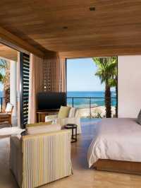 🌴🛏️ Cabo's Chileno Bay Resort: A Slice of Paradise 🌊