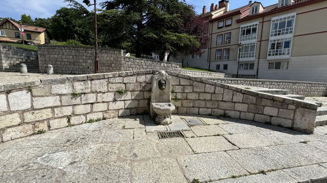 布爾戈斯費爾南岡薩雷斯凱旋門 Arco de Fernán